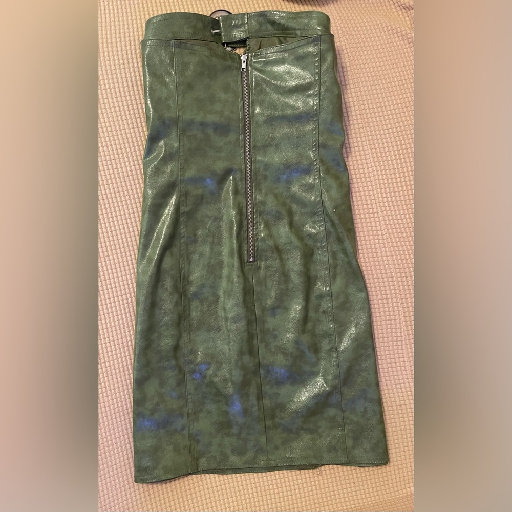 Forever 21 Cherry Mellow, Faux Leather O- Ring Tube Dress M